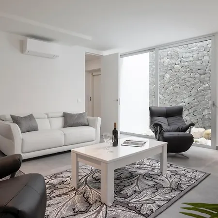 Superior 1 - Casangular By Upper Βίλα