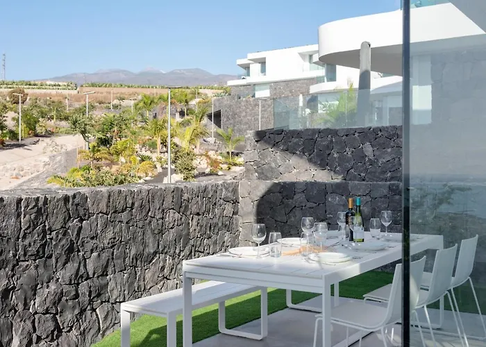 Superior 1 - Casangular By Upper 아데제